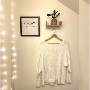 brand: none // size: small/medium // color: white